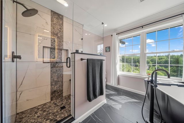 26 Hobbs Court, Wilton, NH 03086