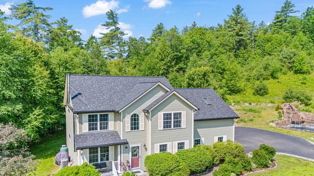26 Hobbs Court, Wilton, NH 03086