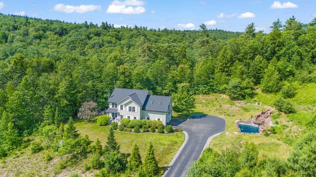 26 Hobbs Court, Wilton, NH 03086