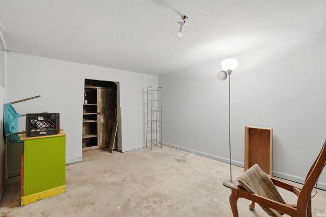 418 Rose Lane, Fort Wayne, IN 46807