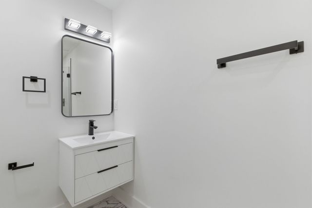 1600 10th Ave N Unit 102, Nashville, TN 37208
