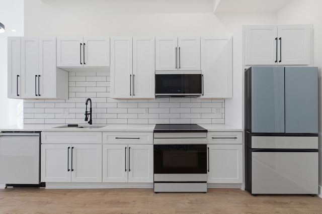 1600 10th Ave N Unit 102, Nashville, TN 37208