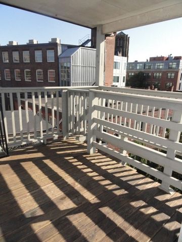 50 Waltham St 11, Boston, MA 02118