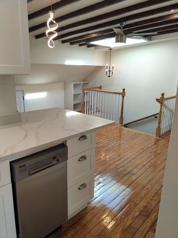 50 Waltham St 11, Boston, MA 02118