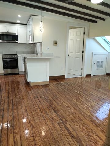 50 Waltham St 11, Boston, MA 02118