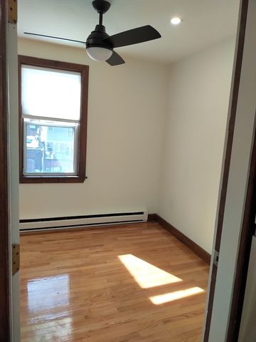 50 Waltham St 11, Boston, MA 02118