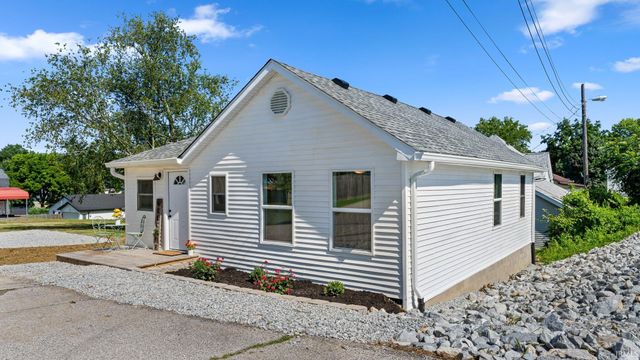 1819 Magnolia Lane, Bedford, IN 47421