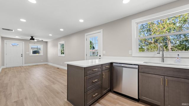 1819 Magnolia Lane, Bedford, IN 47421