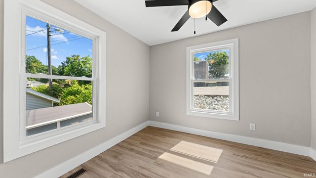 1819 Magnolia Lane, Bedford, IN 47421