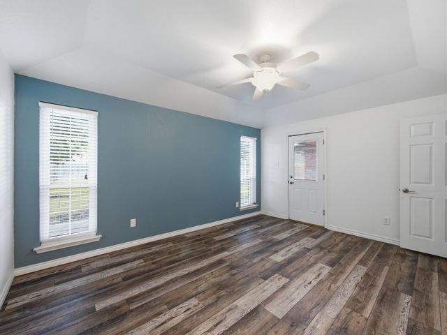 207 Country View Lane, Crandall, TX 75114