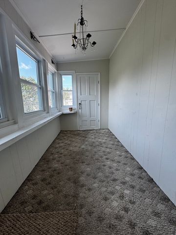 55 Harris St, Peabody, MA 01960
