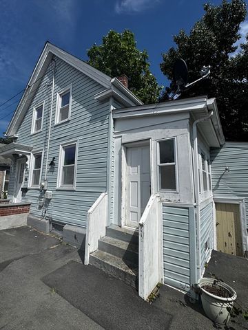 55 Harris St, Peabody, MA 01960