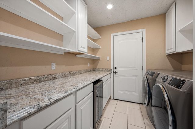 806 Ridgeway Road, Joshua, TX 76058