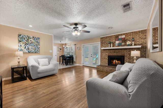 806 Ridgeway Road, Joshua, TX 76058