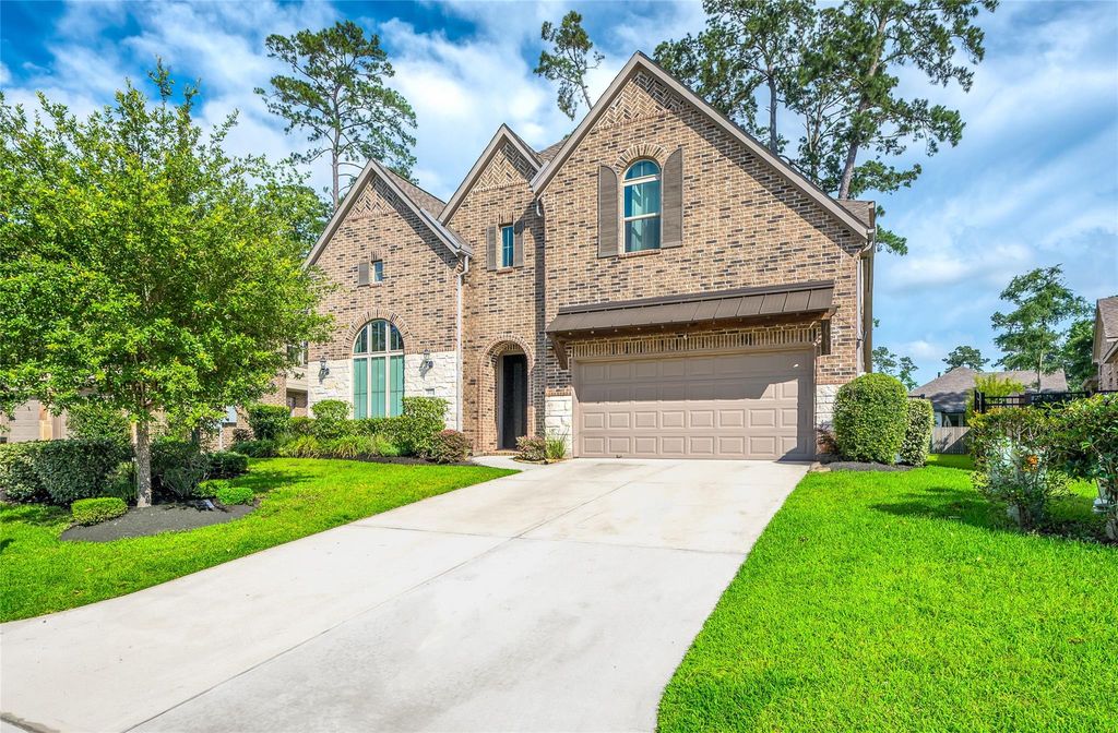 507 Woodsy Pine Court, Conroe, TX 77304