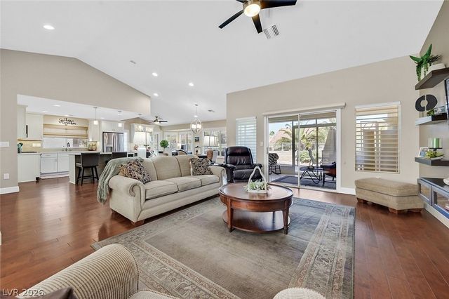 9820 Kernville Drive, Las Vegas, NV 89134