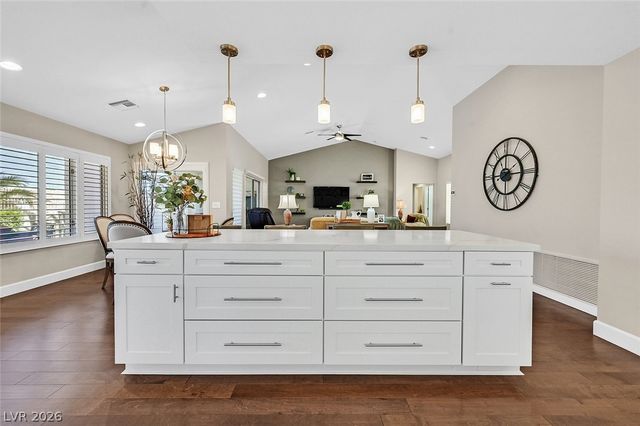 9820 Kernville Drive, Las Vegas, NV 89134