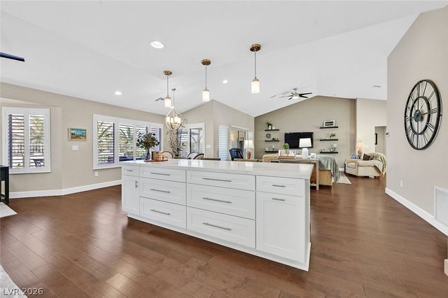 9820 Kernville Drive, Las Vegas, NV 89134