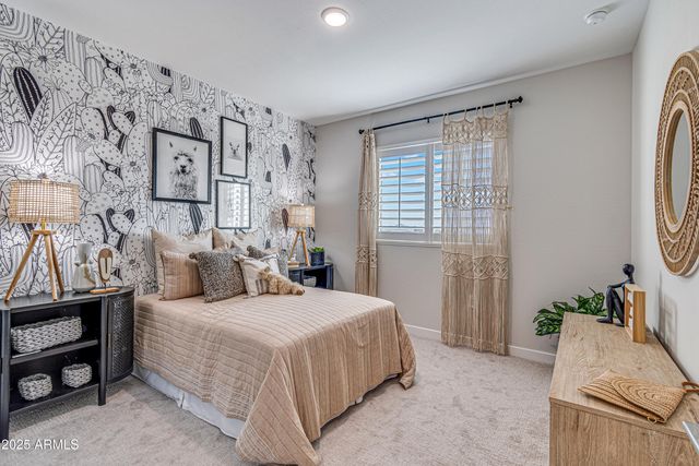 17831 W MISSION Lane, Waddell, AZ 85355