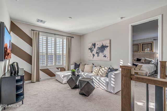 17831 W MISSION Lane, Waddell, AZ 85355