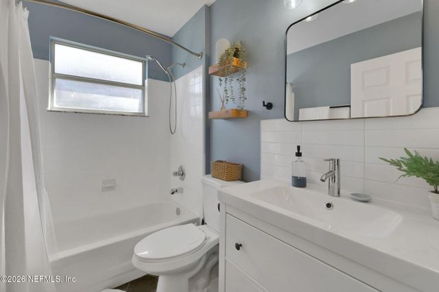 6564 ARANCIO Drive W, Jacksonville, FL 32244