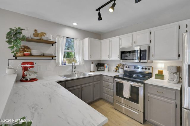 6564 ARANCIO Drive W, Jacksonville, FL 32244