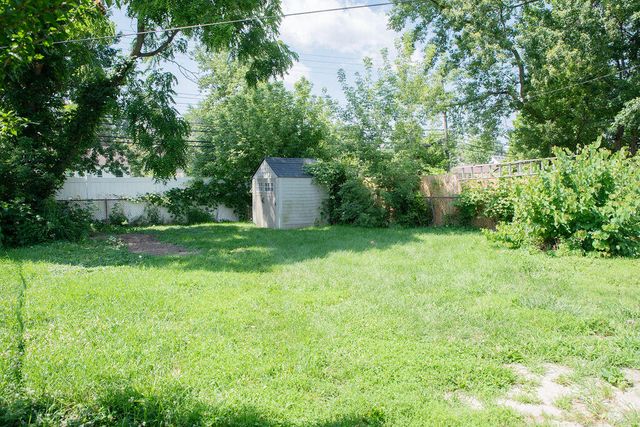 28691 Marquette Street, Garden City, MI 48135