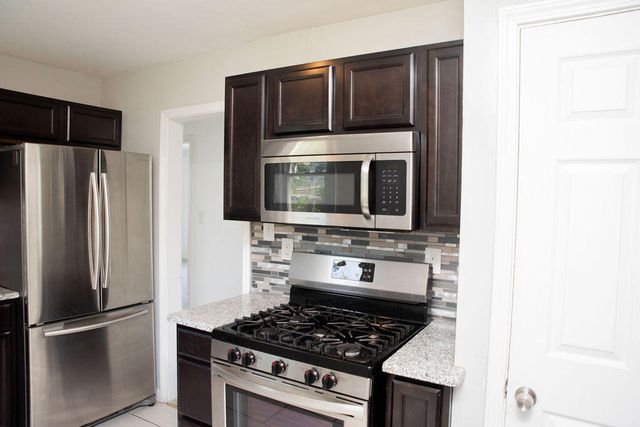 28691 Marquette Street, Garden City, MI 48135