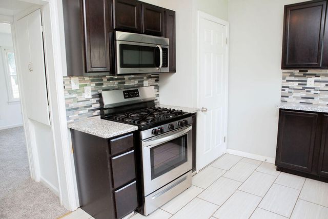 28691 Marquette Street, Garden City, MI 48135