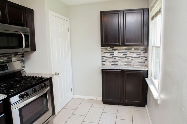 28691 Marquette Street, Garden City, MI 48135
