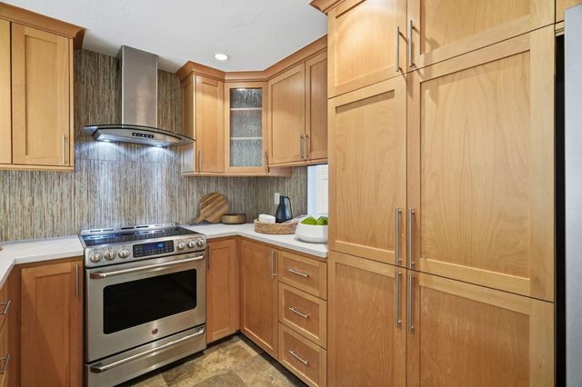 2007 Eucalyptus Court, Santa Clara, CA 95050