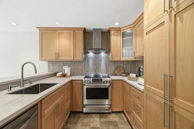 2007 Eucalyptus Court, Santa Clara, CA 95050