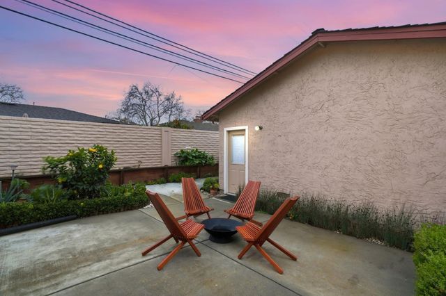 2007 Eucalyptus Court, Santa Clara, CA 95050