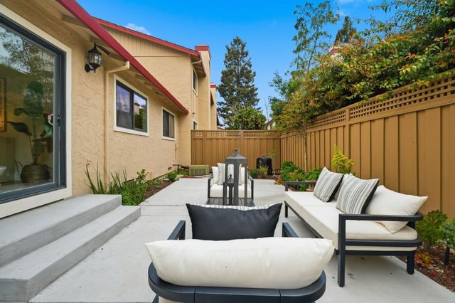 2007 Eucalyptus Court, Santa Clara, CA 95050