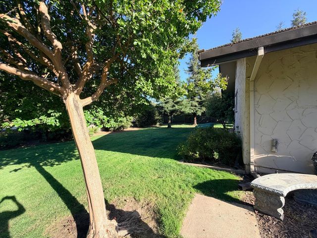 1708 Le Bec Ct, Lodi, CA 95240