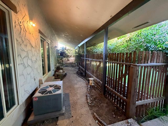 1708 Le Bec Ct, Lodi, CA 95240