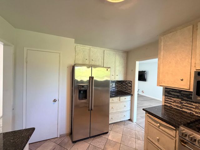 1708 Le Bec Ct, Lodi, CA 95240