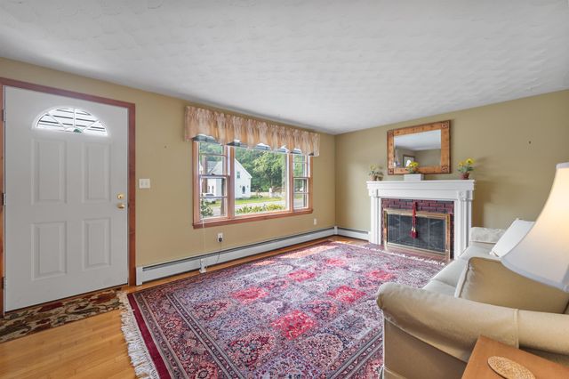 273 Main Street, Salem, NH 03079