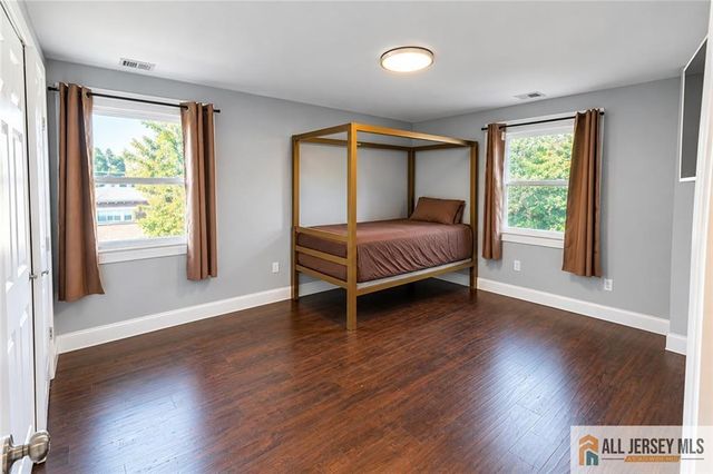 35 Pensdale Lane, Willingboro, NJ 08046