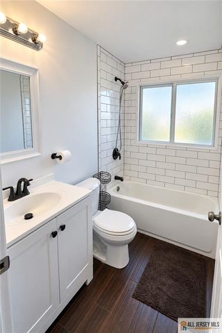 35 Pensdale Lane, Willingboro, NJ 08046