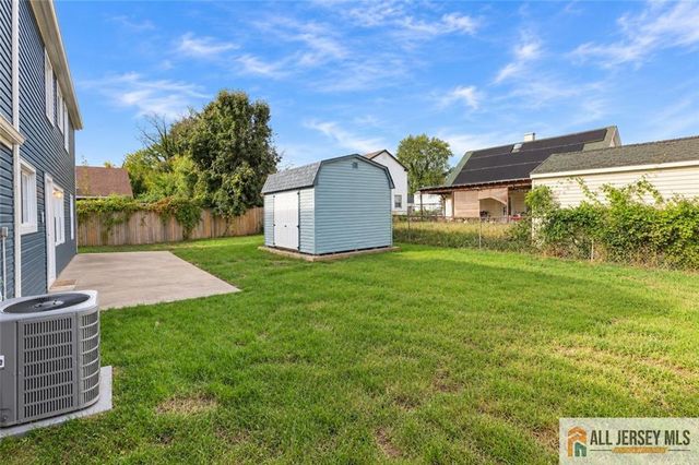 35 Pensdale Lane, Willingboro, NJ 08046