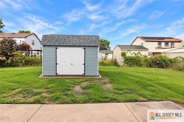 35 Pensdale Lane, Willingboro, NJ 08046