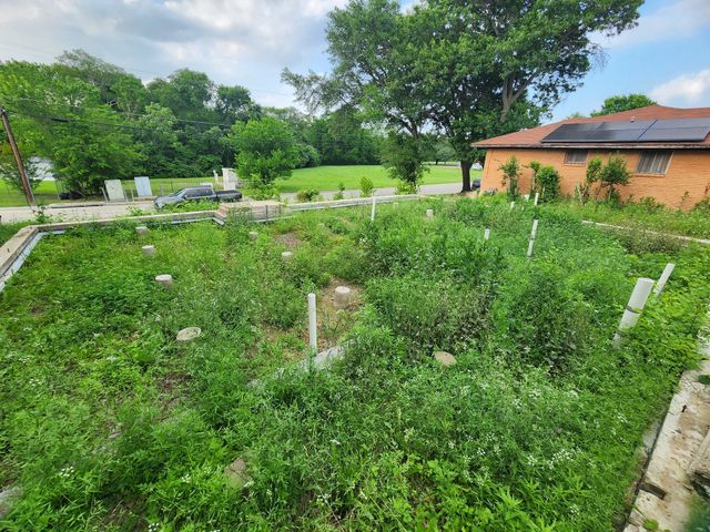 1802 Sutter Street, Dallas, TX 75216