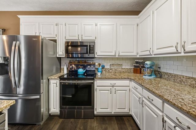 200 Keswick PL, Smithfield, VA 23430