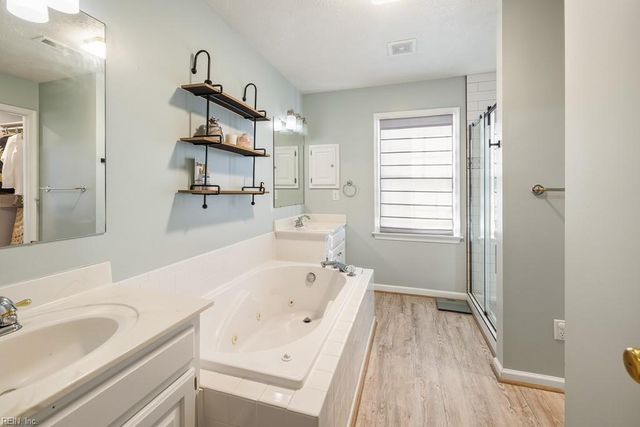 200 Keswick PL, Smithfield, VA 23430