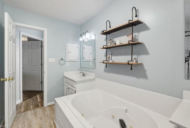 200 Keswick PL, Smithfield, VA 23430