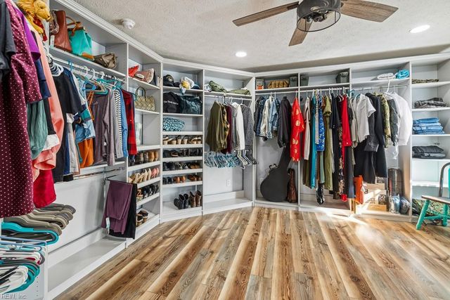 200 Keswick PL, Smithfield, VA 23430