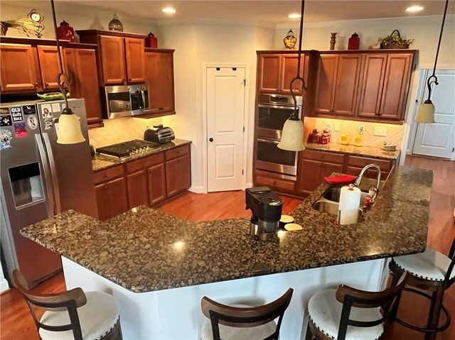 307 Cornerstone Trace, Woodstock, GA 30188