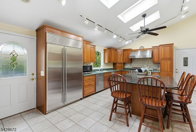 241 Hillside Avenue, Roxbury Twp., NJ 07836