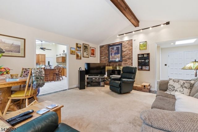 241 Hillside Avenue, Roxbury Twp., NJ 07836